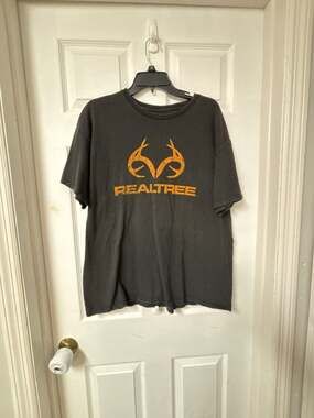 Realtree Black Short Sleeve Crew Neck Antler Logo T-Shirt